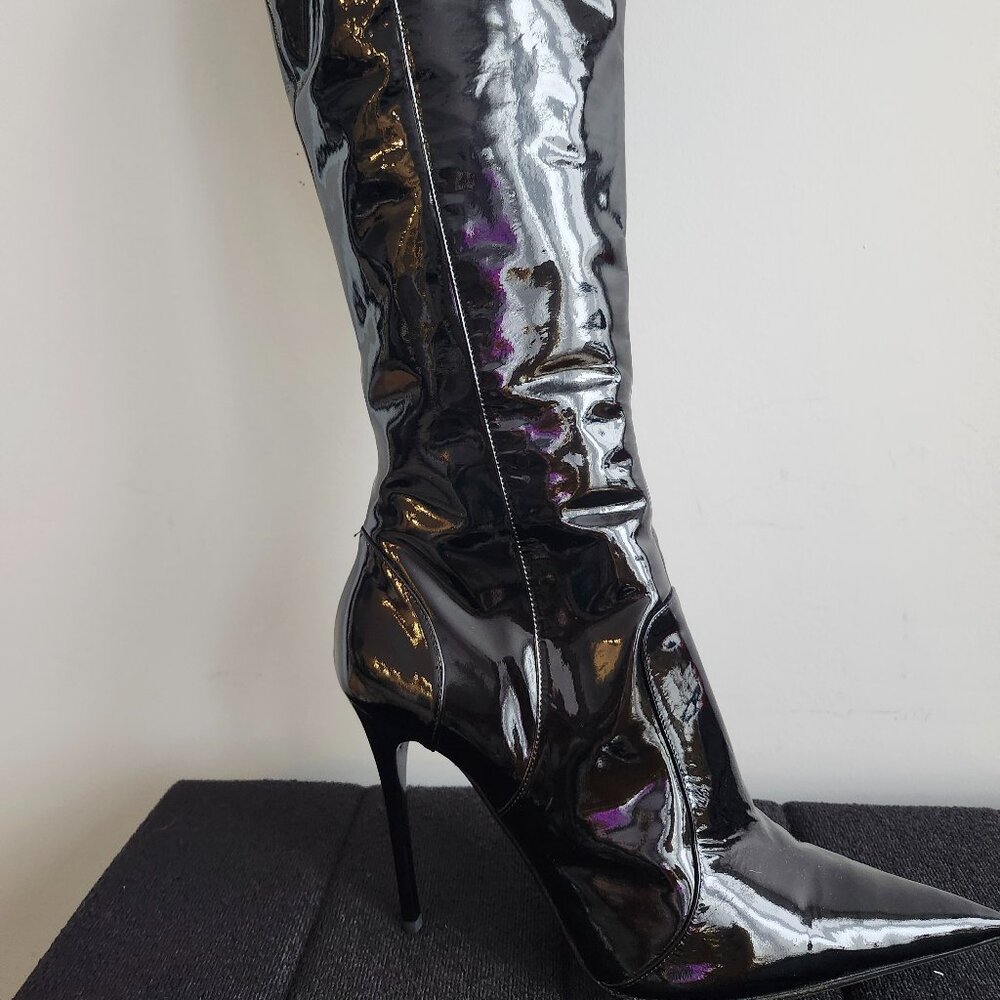 Gorgeous winter below the knee boots - Picture 2 of 4